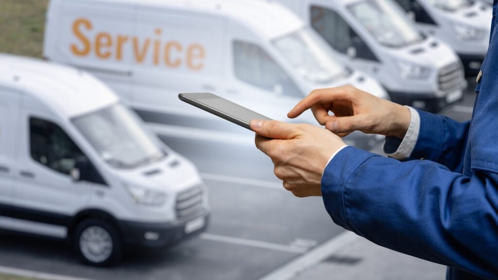 Filo Yönetiminde Tam Denetim: Araç Takip Sistemleri ile Verimliliği Artırın